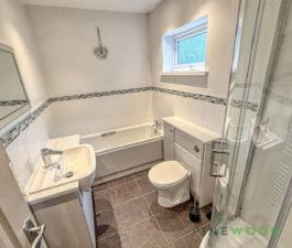 2 BEDROOM Bungalow - Detached - Photo 3