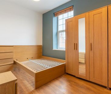 4 bedroom maisonette to rent - Photo 1