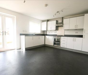 4 bedroom terraced house to rent - Photo 6