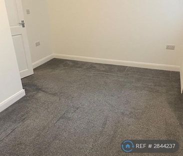 2 bedroom end of terrace house to rent - Photo 1