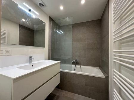 Appartement te huur - Foto 2