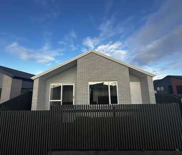 Internal Garage & Great Location - Photo 6