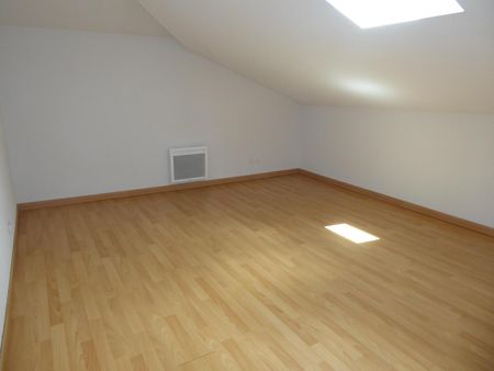 Location Appartement 3 pièces 74m² AUBENAS 07200 - Photo 4