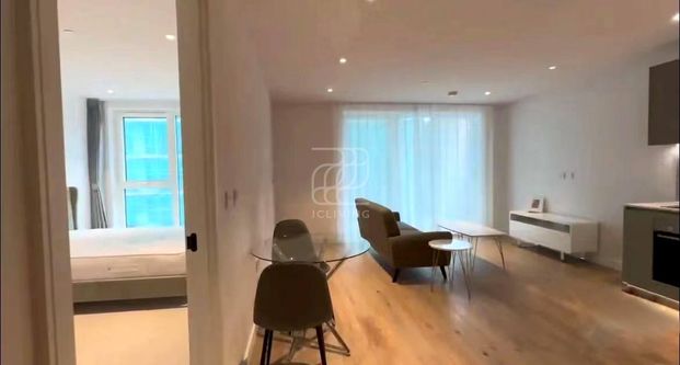 Randolph Road, Southall UB1 - Photo 1