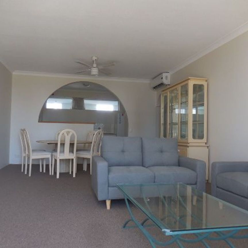 Fully Furnished North Facing Two (2) Bedroom Apartment Located In Surfers Paradise - Photo 1
