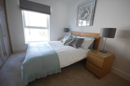 2 bedroom flat to rent - Photo 4