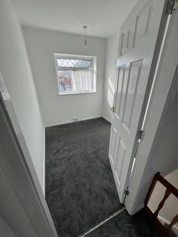 3 bedroom semi-detached house to rent - Photo 5