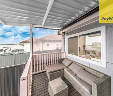 Modern 3-Bedroom Home in prime location - Photo 4