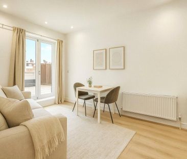 2 bedroom apartment to rent - Photo 2