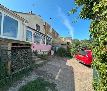 3 bedroom detached house to rent - Photo 6