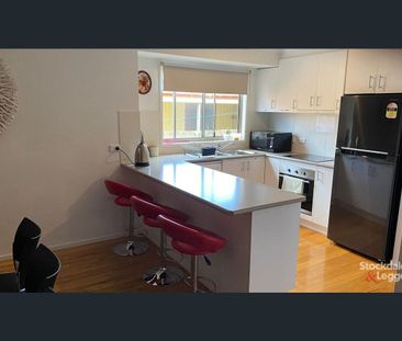 Fully furnished coastal living - Photo 5