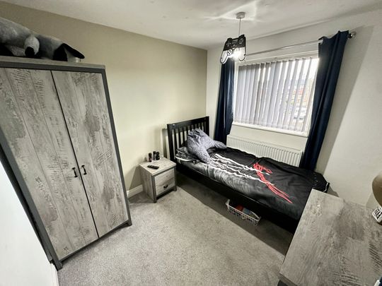 White Laithe Road, Leeds - Photo 1