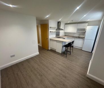 2 bedroom ground floor flat to rent - Photo 4