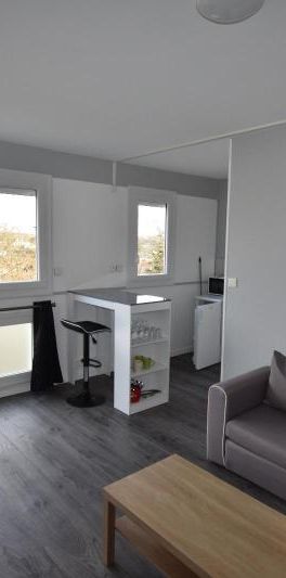 Location Appartement 1 pièce 27m² CHOLET 49300 - Photo 1