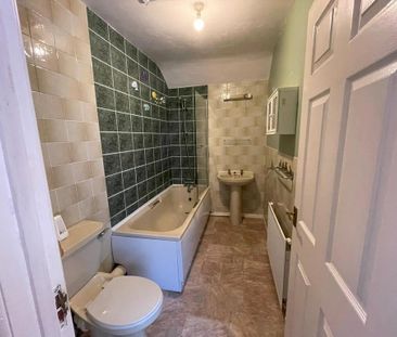 2 bedroom semi-detached house to rent - Photo 3