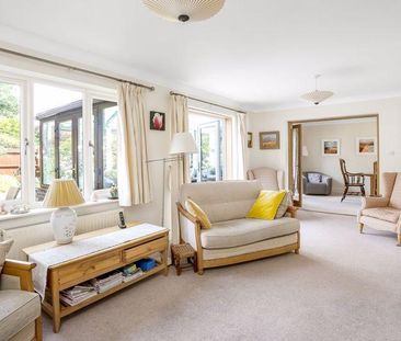 4 bedroom detached house to rent - Photo 6