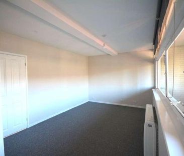 St Michael`s Court, Woodside Road, Amersham, HP6 - Photo 3