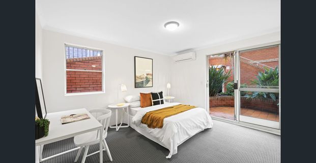 Spacious Apartment in great Location with Water Views - Photo 1