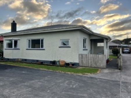 75 Dixon Avenue, Hawera, South Taranaki, Taranaki 4610 - Photo 2