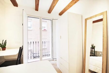 Carrer del Poeta Cabanyes, Barcelona, Catalonia 08004 - Photo 3