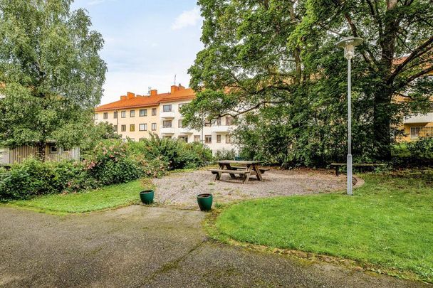 Tritonvägen, Sundbyberg - Photo 1