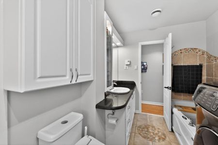 1035 Av. Riel, H7C 2L7, Laval - Photo 5