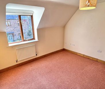 3 bedroom semi-detached house to rent - Photo 6
