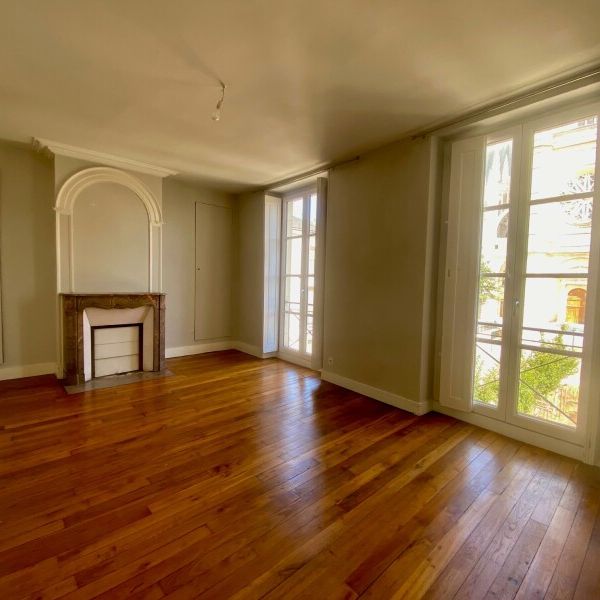 Location Appartement 5 pièces 143m² ORLEANS 45000 - Photo 1