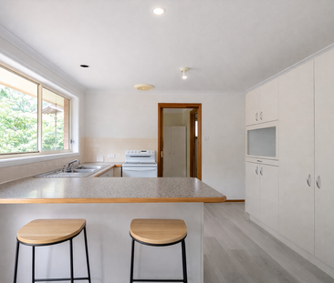 Easy Living in Kotara - 3-Bedroom Unit with Garage & Yard - Photo 5