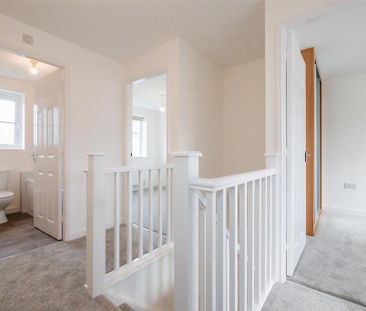 3 bedroom semi-detached house to rent - Photo 5