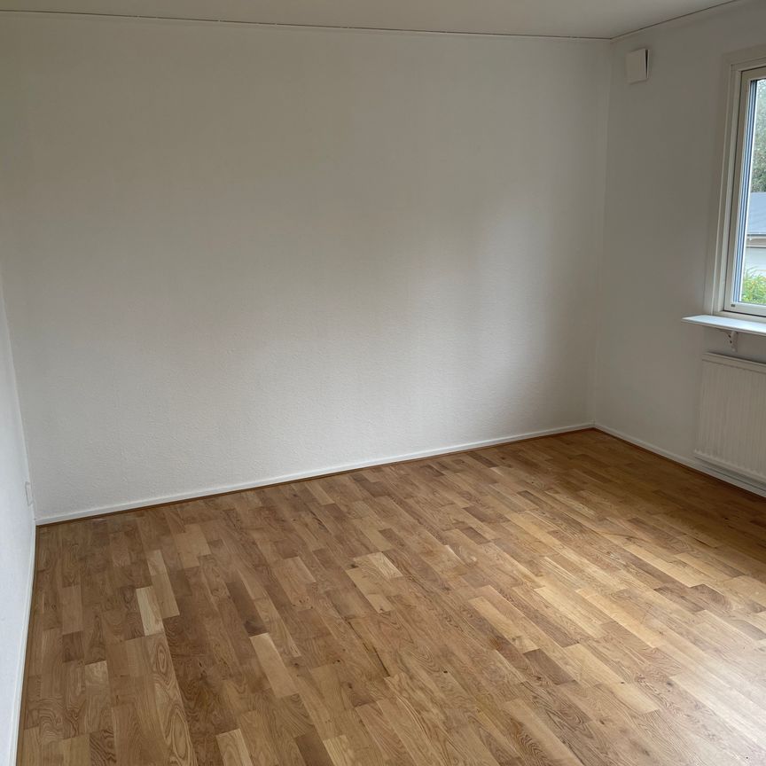 Gamla Nissastigen, Oskarström - Photo 1