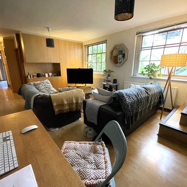 1 bedroom flat to rent - Photo 1