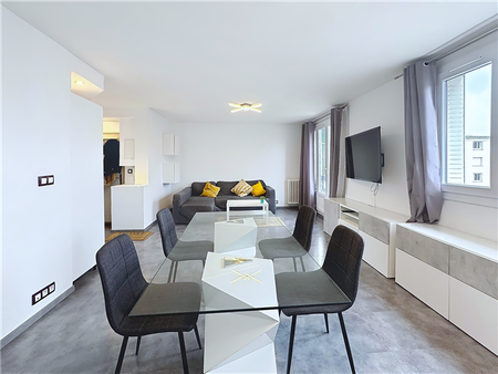 3 pièces - Meublé - 71 m² - 7ème étage - Colocation non autorisée - Photo 4