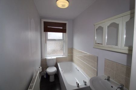 Leslie Road, Bournemouth - Photo 3