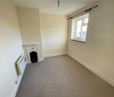 2 bedroom end of terrace house to rent - Photo 4