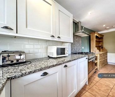 4 bedroom terraced house to rent - Photo 6