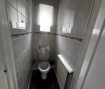 3 bedroom end of terrace house to rent - Photo 6