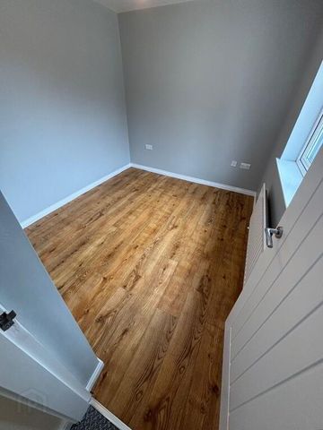 65 Brownlow Terrace, Lurgan, BT67 9AU - Photo 2