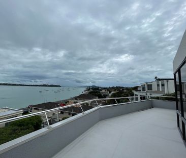 Panoramic sea views - Photo 1