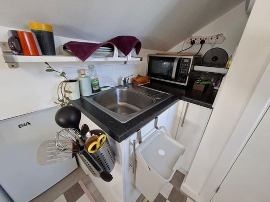 Studio Flat, Hilsea Street, E5 - Photo 1