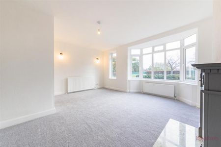 3 bedroom detached house to rent - Photo 2