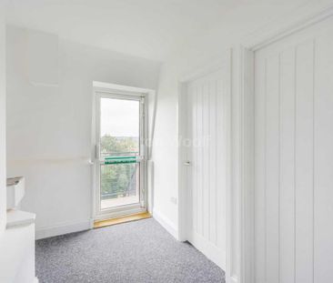 1 bedroom in a house share to rent - Photo 6