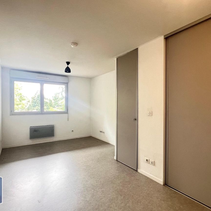 Location Appartement 2 pièces 35m² CALUIRE ET CUIRE 69300 - Photo 1