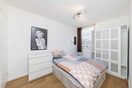 3 bedroom flat to rent - Photo 3