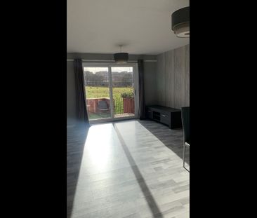 2 Bed Maisonette, Braid Square, G4 - Photo 2