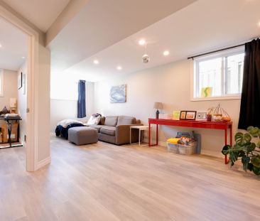 For Lease - 670 Victoria Street, London East, Ontario - Photo 1