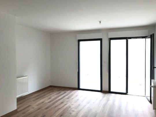 Appartement à louer, 2 pièces - Melun 77000 - Photo 1