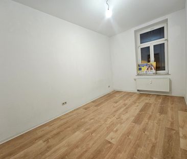 Schöne Wohnung in zentraler Lage mit Balkon - Foto 2