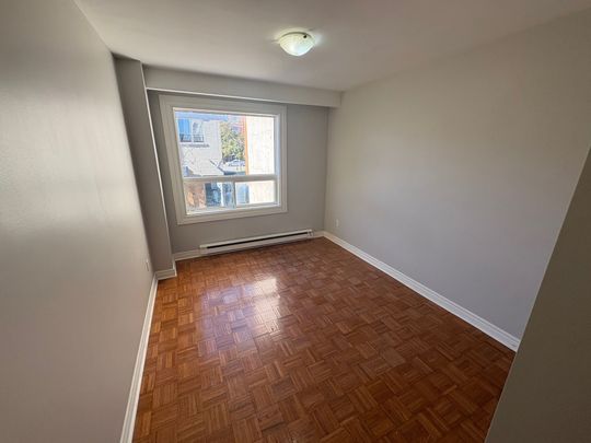 For Lease - 341 Lakeshore Road Unit# 2, Oakville, Ontario - Photo 1