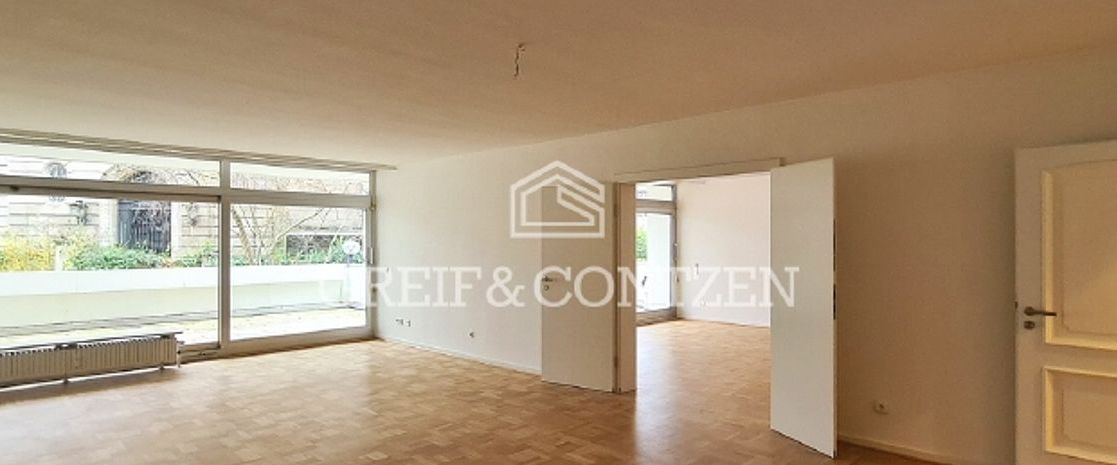 Großzügige Terrassenwohnung in direkter Rheinlage in Bayenthal - Photo 1